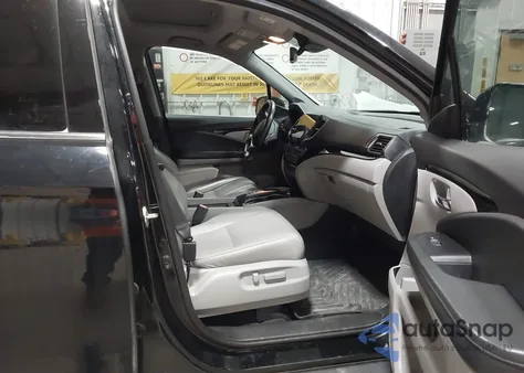 2019 Honda Pilot Touring из США, поврежденный, VIN 5FNYF6H93KB060088